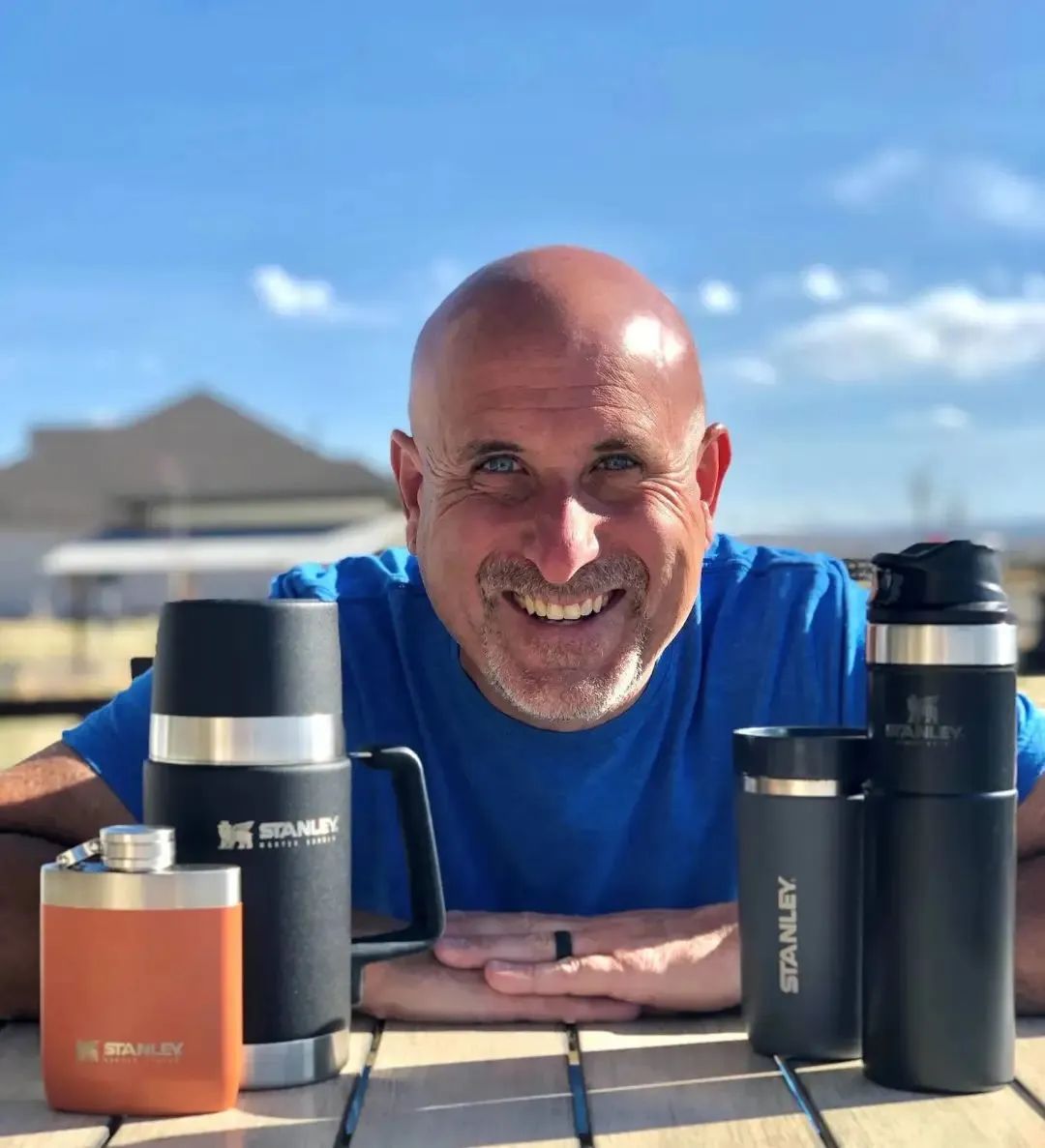 Stanley水杯流行趋势_明星同款水杯热点,_大容量保温杯市场分析