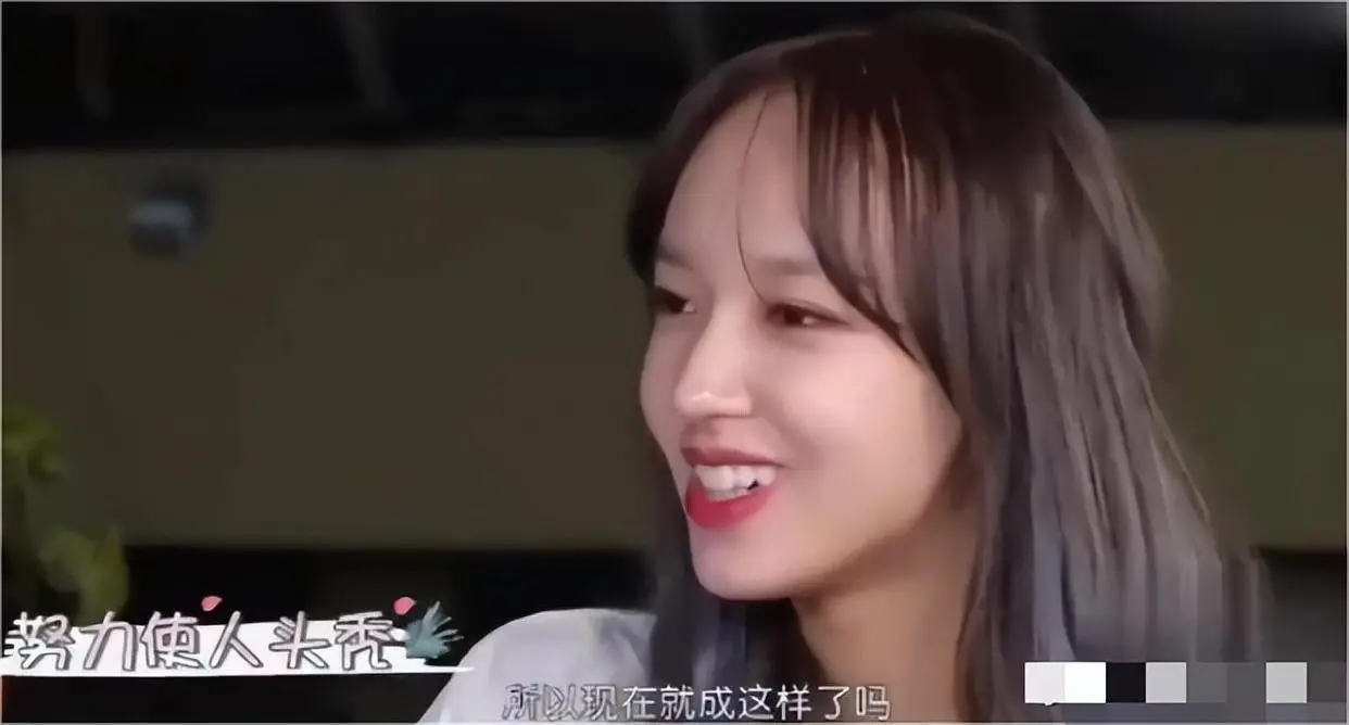 杨幂赵丽颖金晨假发片_发量少的女明星有哪些_女明星脱发严重